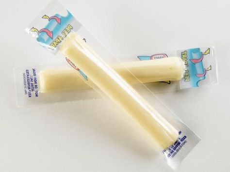 8 Grab-and-Go Proteins That Fill You Up: String cheese http://www.prevention.com/food/healthy-eating-tips/8-grab-and-go-proteins-fill-you?s=4&?cm_mmc=Eat-Up-Slim-Down-_-1694016-_-05122014-_-8-grab-go-proteins-read-more Big Game Food, Comedy Books, Avocado Chicken Salad Recipe, Cheese Packaging, Healthy Food Swaps, Food Swaps, Healthy Protein Snacks, Post Workout Snacks, String Cheese