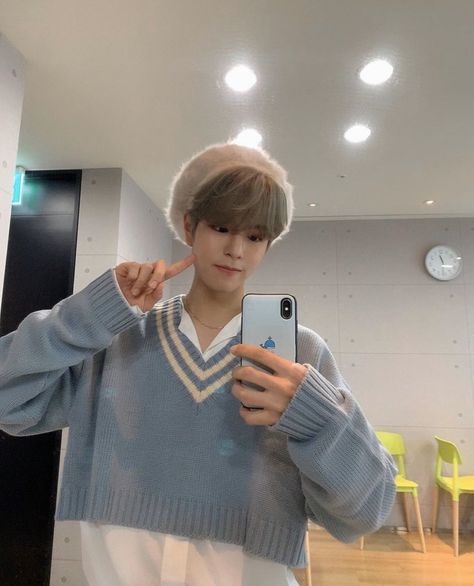 #seungmin #kimseungmin #skz #straykids #kpop Neverending Story, Korean Boy, Youtube Kids, Stray Kids Seungmin, + Core + Aesthetic, Kids Icon, Light Blue Sweater, Lee Min Ho, Blue Sweaters