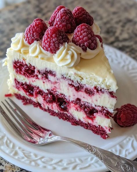 White Chocolate Raspberry Dream Cake - Delicious Recipes - Easy Cooking Ideas and Tasty Dishes Best White Chocolate Raspberry Cake, Raspberry Red Velvet Cake, Cake Recipes With Raspberries, Cakes With Raspberry Filling, Lemon Raspberry White Chocolate Cake, Raspberry Champagne Cake Recipe, Gluten Free Strawberries And Cream Cake, White Choc Raspberry Cake, Whipped Cream Cake Recipe