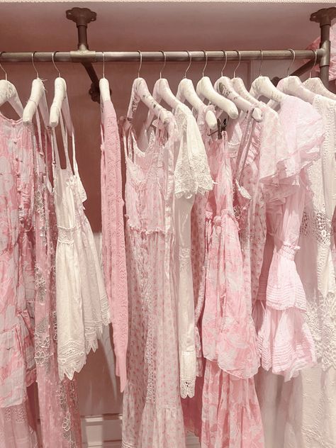 Pink Everything Girly, Loveshakefancy Aesthetic, Loveshack Fancy Aesthetic, Lsf Aesthetic, Galinda Upland, Loveshackfancy Aesthetic, Pink Pastry, Spoiled Daughter, Loveshack Fancy