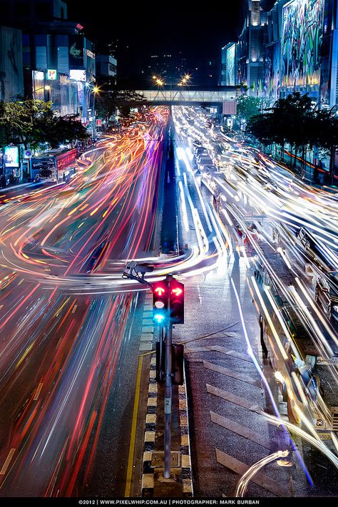 Motion Photography, Movement Photography, Shutter Speed Photography, Long Exposure Photos, Lights At Night, Exposition Photo, Fotografi Urban, Fotografi Kota, Traffic Lights