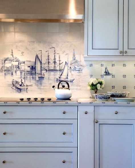 Nautical Tiles Kitchen Backsplash: http://www.completely-coastal.com/2015/11/kitchen-backsplash-ideas-beach-murals-nautical-ocean-blue-tiles.html Coastal Kitchen Backsplash Ideas, Coastal Kitchen Backsplash, Nautical Kitchen Decor, Nautical Kitchen, Delft Tiles, Casa Vintage, Coastal Kitchen, Nautical Home, Blue Kitchens