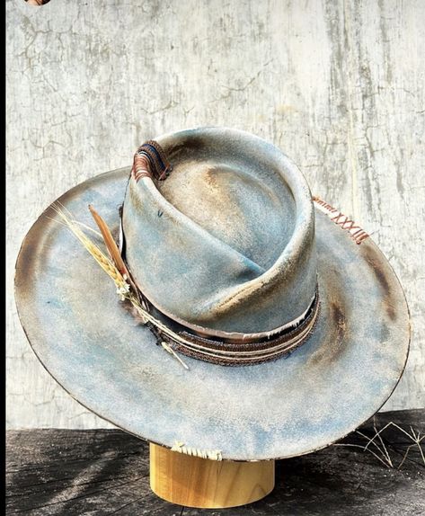 Rustic Handmade Fedora For Western-themed Events, French Hats For Women, Custom Fedora For Western-themed Events, Handmade Country Style Fedora For Western-themed Events, Handmade Brimmed Fedora For Western-themed Events, Sombrero Cowboy, Western-themed Fedora Hat With Feathers, French Hat, Tuxedo Accessories