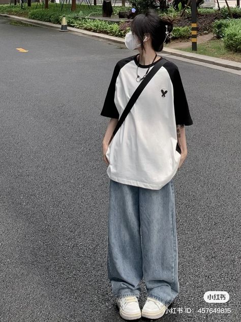 Korean Tomboy Outfits, Tomboy Stil, Baggy Outfit Ideas, Boyish Outfits, Oversized Outfit, Korean Casual Outfits, Baggy Clothes, Tomboy Outfits, Tomboy Style Outfits