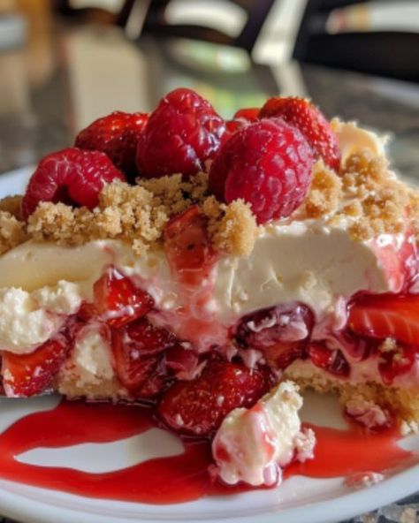 Heavenly Strawberry Cheesecake Dump Cake Delight – Easy Family Recipes Strawberry Cheesecake Dump, Strawberry Cheesecake Dump Cake, Cheesecake Dump Cake, Easy Dump Cake Recipe, Strawberry Cheesecake Recipe, Easy Family Recipes, Strawberry Pie Filling, Strawberry Dessert Recipes, Easy Cheesecake Recipes