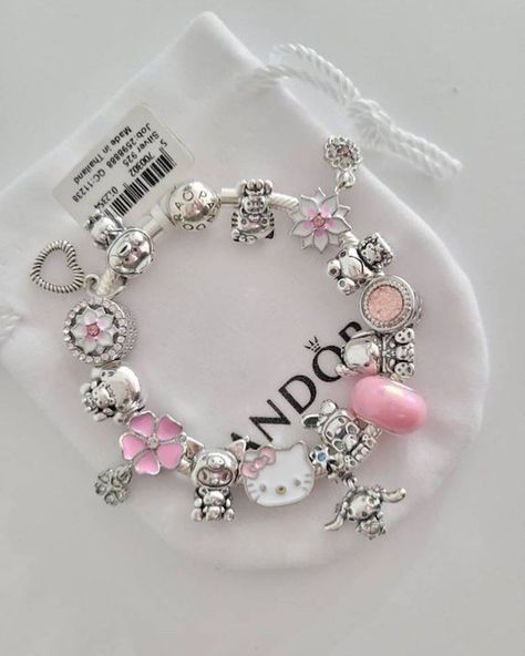 Christmas Wishlist For Teens, Girly Items, Birthday Gifs, Pandora Bracelet Charms Ideas, Girly Bracelets, Pandora Bracelet Designs, Hello Kitty Gifts, Hello Kitty Jewelry, Hello Kitty Accessories