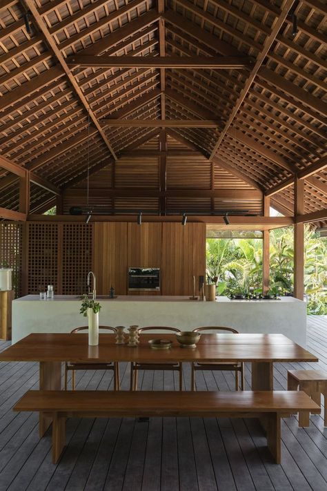 ED House Pererenan Thailand Bungalow, Thai House Design, East Bali, Grandma Kitchen, Thailand Design, Tuscan Architecture, Filipino Architecture, Bali Architecture, Villas In Bali