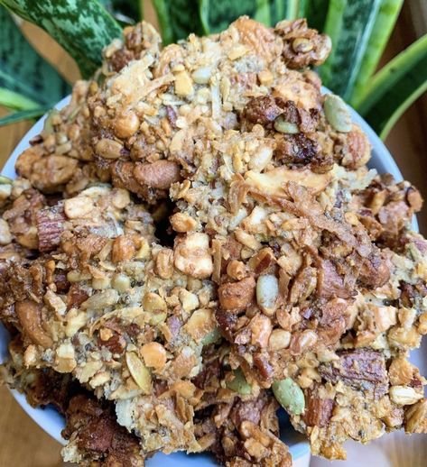 Minimalist Baker Granola, Almond Butter Granola Recipe, No Grain Granola Recipe, Healthy Fulfilling Snacks, Copycat Purely Elizabeth Granola, Purely Elizabeth Granola Recipe Copycat, Purely Elizabeth Granola Recipe, Wfpb Granola, Grain Free Meals