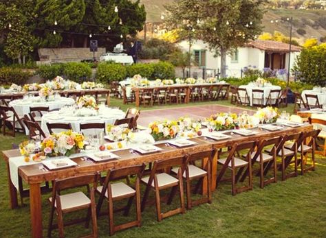 If you like the mix, here's an example of the rounds with linen mixed with long wood tables Long Table Wedding, Tables Wedding, Long Tables, Backyard Reception, Backyard Seating, Travel Theme Wedding, California Wedding Venues, Luxury Wedding Planner, Wedding Tablescapes