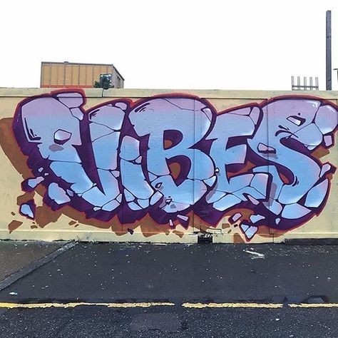 @vibes_ldn back in action Alphabet Graffiti, Graffiti Art Letters, Graffiti Wildstyle, Graffiti Piece, Best Graffiti, Graffiti Words, Street Art Photography, Graffiti Writing, Banksy Graffiti