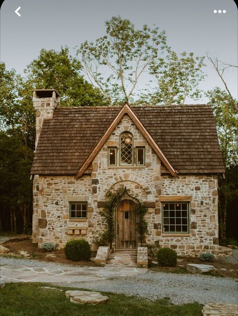 Fairytale Houses Exterior, Fairytale Stone Cottage, Cottage With Courtyard, Cottage House Inspo Exterior, Fairytale Tiny House, Wedding At House, Cottage Windows Exterior, Fairytale Cottage Exterior, Dreamy Building