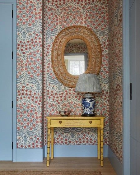 Maximalist Hallway, Home Decor Hallway, Maximalist Home Decor, English Country House Style, Antique Bamboo, Hallway Wallpaper, Decor Hallway, Maximalist Interior, Maximalist Home