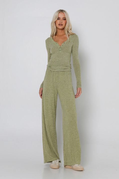 JAGGER KNIT TOP - KIWI MARLE – Lost in Lunar Elevated Leisure Wear, Green Aesthetic Clothing, Polished Loungewear, Lounge Outfit Aesthetic, Classy Loungewear Outfit, Comfy Lounge Outfits, Comfortable Outfits Lazy Days, Wfh Loungewear, Loungewear Capsule Wardrobe