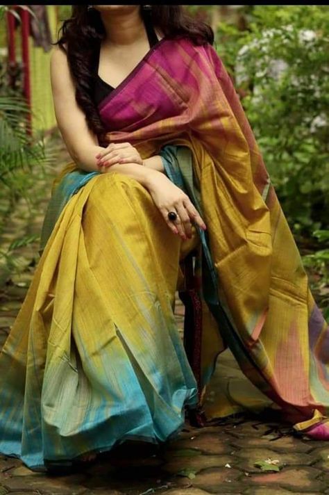 Wide Ranges of Bengal Handloom Weaving Sarees with Very Reasonable Prices Rainbow Saree, Orang India, Cotton Saree Blouse Designs, Cotton Saree Blouse, Silk Sarees Online Shopping, Silk Sarees With Price, Cotton Saree Designs, Designer Silk Sarees, Gaun Fashion