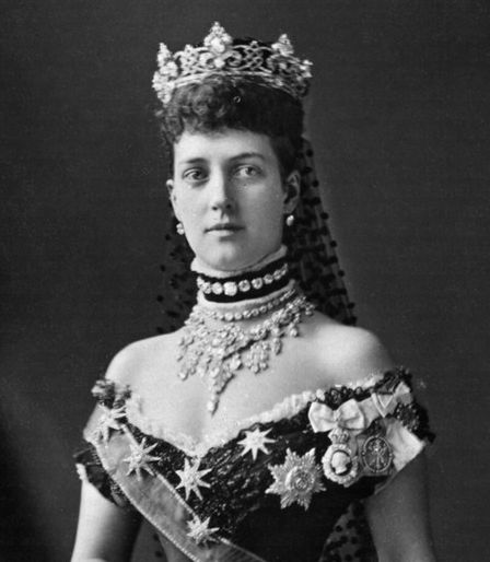 Queen Alexandra's Wedding Gift Parure | The Court Jeweller Poltimore Tiara, Princess Alexandra Of Denmark, Queen Isabella, Alexandra Of Denmark, Queen Alexandra, Royal Tiaras, Princess Alexandra, Princess Elizabeth, History Fashion