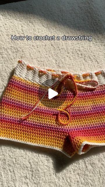 Abike Ade by Lewababy on Instagram: "Mini tutorial on some drawstrings while I work on the full Daisy Duke Shorts tutorial which is coming sooner than you think! 🤓🧡" Crochet Shorts Tutorial, Crochet Shorts Outfit, Pants Tutorial, Short Crochet, Daisy Duke Shorts, Daisy Duke, Shorts Crochet, Mini Tutorial, Shorts Tutorial