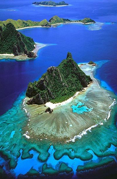 A volcanic archipelagoa wonder. Mamanuca Island, Fiji #travel #islands #places Cheap Flights, Beautiful Places In The World, Beautiful Places To Visit, Most Beautiful Places, Pandora Jewelry, Blue Water, Vacation Spots, Dream Vacations, Travel Dreams