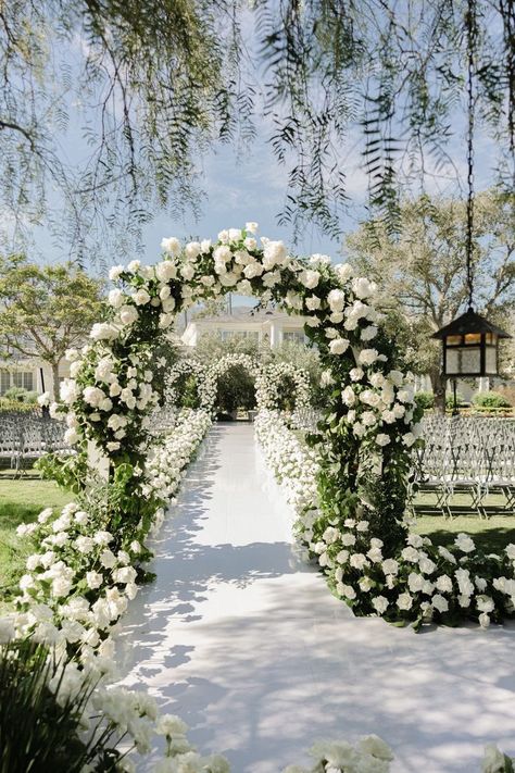 Dream Wedding Reception, White Wedding Theme, Dream Wedding Decorations, Dream Wedding Venues, Wedding Venue Decorations, Santa Barbara Wedding, Outdoor Wedding Decorations, Outside Wedding, Wedding Aisle