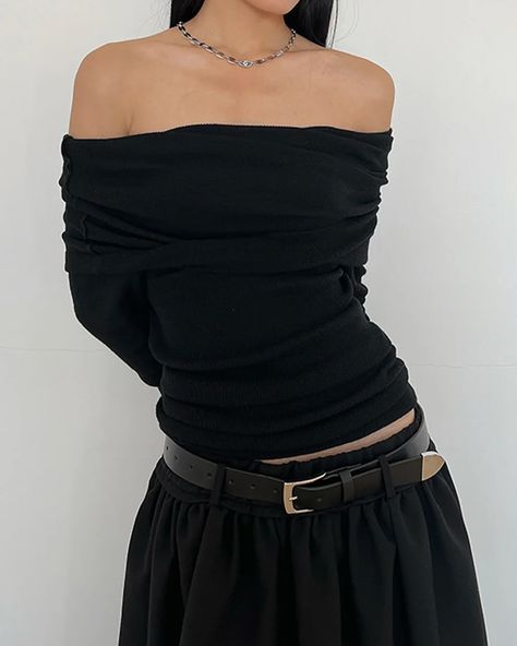 [S O L D] Black Knit Off Shoulder Top 🎱 a flattering and beautiful ‘not-so-basic’ basic! A million ways to style but we made a fit inspo for you, swipe to see! and she’s so easy to wear and makes look any outfit look x2 pretty! Size: S/M Price: $26 DM for info/purchases 💌 Streetwear Spring, Fit Clothes, Off Shoulder Shirt, Kestrel, Mesh Shirt, Fits Clothes, Long Midi Dress, Sheer Material, Shoulder Shirts