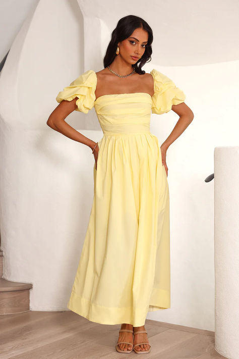 She's perfect, girl! The Birthday Picnic Maxi Dress features gorgeous puff sleeves and a flowy skirt. Style with heels and curls for a 'fit you'll get compliments on. #hellomolly Maxi Dress Birthday Outfit, Yellow Picnic Outfit, Sunset Bridesmaids, Midi Yellow Dress, Proposal Dress, Yellow Flowy Dress, Pale Yellow Dress, Yellow Sun Dress, Yellow Long Dress