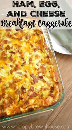 Breakfast Casserole With Ham, Egg And Cheese Breakfast Casserole, Casserole With Ham, Menu Sarapan Sehat, Best Breakfast Casserole, Cheese Breakfast, Egg And Cheese, Christmas Breakfast, Breakfast Recipes Casserole