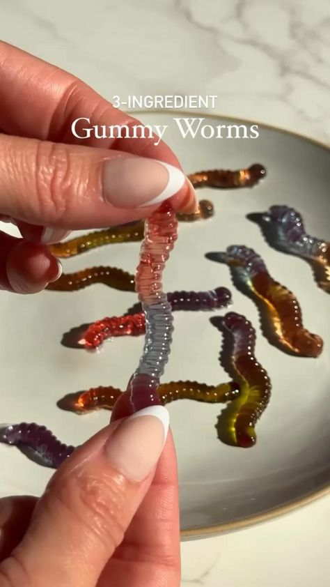 Snacks Asian, Pasta Recipes Quick, Pasta Cajun, Louisiana Food, Gummy Worm, Gummies Recipe, Cajun Pasta, Molds Silicone, Sweet Dishes Recipes