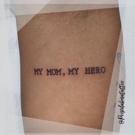 Tattoo Para Mae, Tattoos For Your Mom, Mini Tattoos Family, Tattoo For Family, Tattoo For Mom, Tattoos For Mom, Simple Wrist Tattoos, Basic Tattoos, Simple Tattoos For Guys