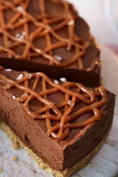 Chocolate Torte Recipe, Torte Recipe, Chocolate Torte, Salted Caramel Chocolate, Digestive Biscuits, Caramel Chocolate, Pastry Brushes, Chocolate Caramels, Great Desserts