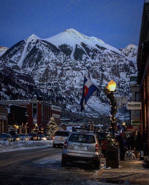 Small Town Colorado, Denver Colorado Christmas, Cabin In Colorado, Telluride Colorado Aesthetic, Colorado In The Winter, Snow Colorado, Colorado Mood Board, Colorado Telluride, Mountains Colorado