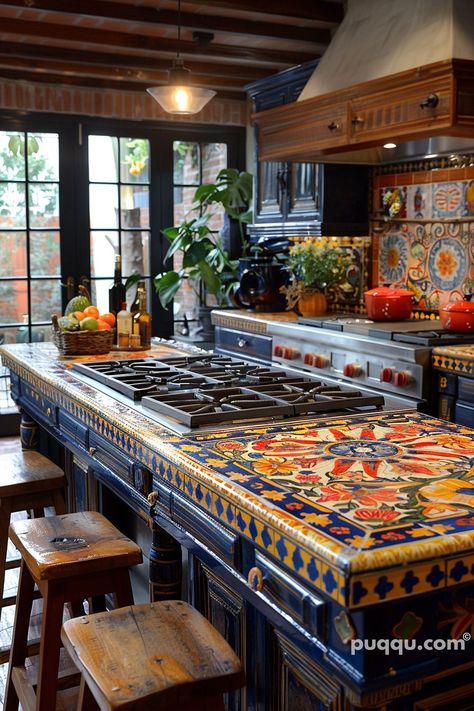 Mexican Tile Kitchen Ideas for Vibrant Spaces - Puqqu Mexican Tile Kitchen, Philippine House, Mexican Modernism, Hacienda Style Homes, Mexican Home Decor, Mexican Home, Mexican Tile, Dream House Rooms, Wooden Utensils