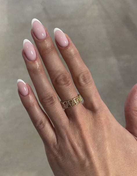 Oval Acrylic Nails, Milky Nails, Simple Gel Nails, Casual Nails, Almond Acrylic Nails, Oval Nails, Neutral Nails, Fire Nails, Classy Nails