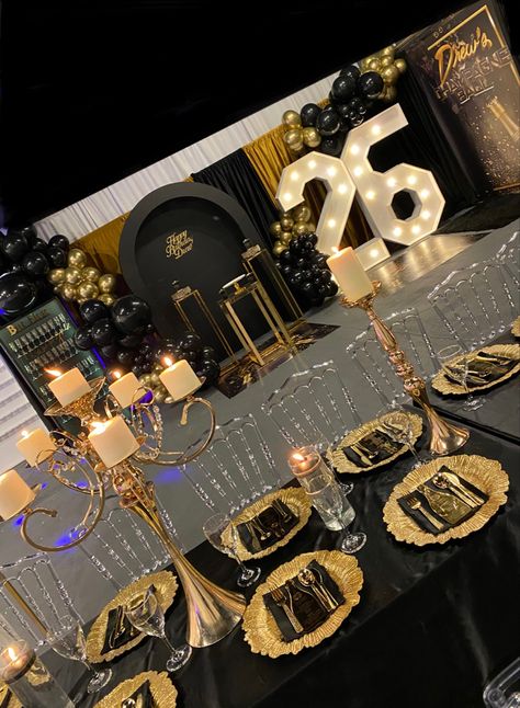 Black Gold 30th Birthday Party, Black Gold Silver Birthday Decorations, Black Gold Theme Birthday, Black And Gold Aesthetic Party Decor, All Black 25th Birthday Party, Black Glam Birthday Party, 18th Birthday Black And Gold Theme, 18th Birthday Party Black And Gold, Birthday Party Ideas Black And Gold