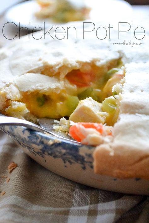 Chicken Pot Pie Turkey Pot Pie Easy, Turkey Entrees, Easy Leftover Turkey Recipes, Pot Pie Recipe Easy, Turkey Pot Pie Recipe, Turkey Dinners, Pot Pie Filling, Crazy For Crust, Turkey Pot