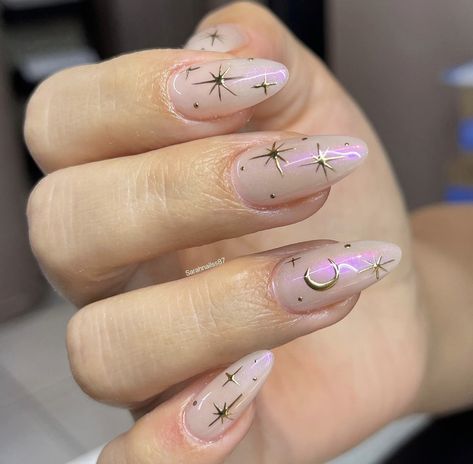 Star Nail Designs, Unghie Sfumate, Moon Nails, Subtle Nails, Grunge Nails, Star Nails, Minimalist Nails, Dream Nails, Christmas Nail