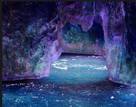 Enchanged Cave, Australia Abbey Bonimable, Sea Crystals, Paludarium Ideas, Hidden Castle, Mermaidcore Aesthetic, Unicorn Hunter, Cave Photography, Amethyst Cave, Mermaid Cave