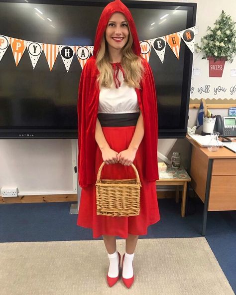 Little Red Riding Hood Adult Costume, Diy Book Week Costumes For Teachers, Adult Book Week Costumes, Book Characters Outfits, Red Ridding Hood Costume Women, Red Riding Hood Diy Costume, Diy Red Riding Hood Costume For Women, Diy Little Red Riding Hood Costume Women, Diy Little Red Riding Hood Costume