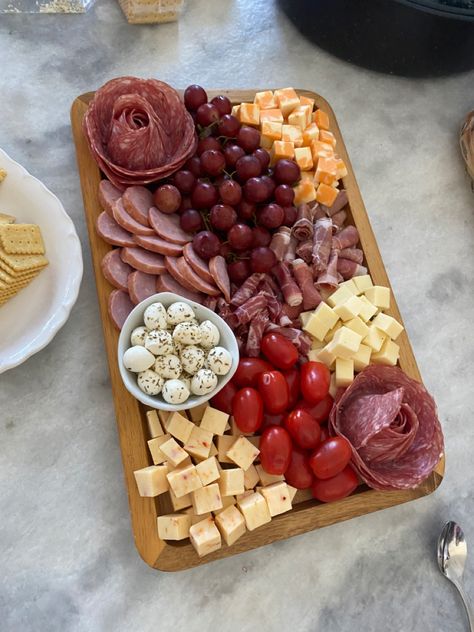 Meat And Cheese Board Valentines, Meet And Cheese Charcuterie Board, Cheese Shapes For Charcuterie, Salami Antipasto Cups, Chacourtie Board Ideas, Cheese And Salami Board, Small Meat And Cheese Board, Shacudery Board, Valentines Meat And Cheese Tray