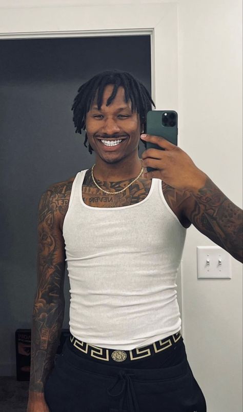 Duke Dennis, Baby Announcement Photoshoot, Popular Rappers, Cute Dreads, Light Skin Men, Dark Skin Men, Black Men Street Fashion, African Men Fashion, Attractive Guys