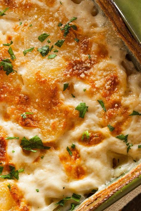 Pioneer Woman Scalloped Potatoes, Electric Skillet Recipes, Au Gratin Potato Recipes, Scalloped Potatoes And Ham, Au Gratin Recipes, Cheesy Potato, Scalloped Potato Recipes, Potato Recipes Side Dishes, Potatoes Au Gratin