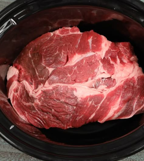 Turn chuck into a roast so tender, no one will know it only took 5 minutes to prep Slow Cooker Balsamic Beef, Crockpot Mississippi Pot Roast, Cooktop Cove, Chuck Roast Recipes, Mississippi Pot Roast, Pot Roast Slow Cooker, Roast Beef Recipes, Beef Roast, Balsamic Beef