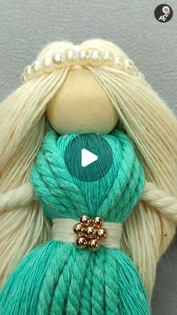 Fairy Diy Crafts, Diy Yarn Dolls, Beaded Dolls, Macrame Doll, Wool Crafts Diy, Dolls Handmade Diy, Diy Rag Dolls, Easy Yarn Crafts, Rug Loom