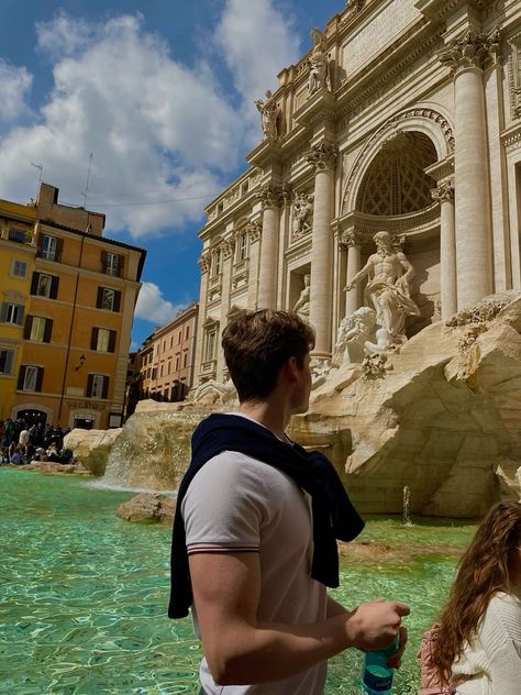 Roma- #Roma Check more at https://howcandothis.com/manstyle/roma/ Trevi Fountain Outfit, Mens Old Money, Italy Trevi Fountain, Men Old Money, Italy Vacation Outfits, Outfit Stockholm, Rome Pictures, Rome Outfits, Old Money Summer