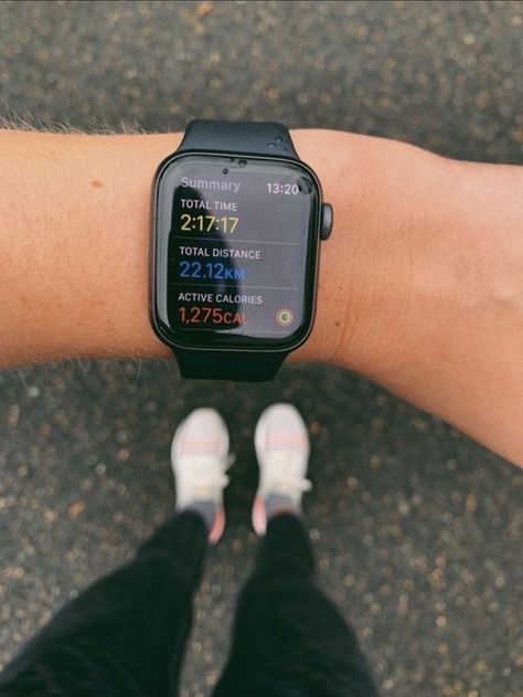 Apple Watch Fitness, Workout Pics, Running Headphones, Marathon Training Plan, Estilo Fitness, Running Inspiration, Sport Armband, Running Trainers, Healthy Girl