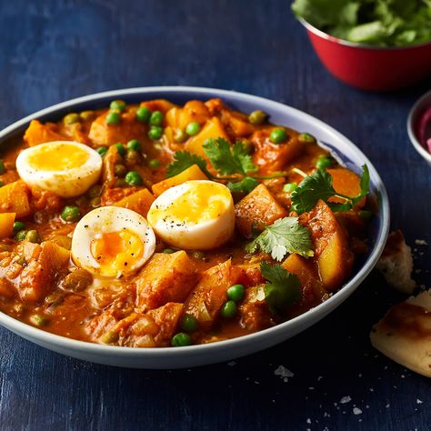 Potato and egg curry | Recipes | Pick n Pay Online Shopping Curry Eggs, Curry With Potatoes, Egg And Potato, Potatoes And Eggs, Potato Curry Recipe, Egg Gravy, Egg Curry Recipe, Aloo Curry, Egg Potato