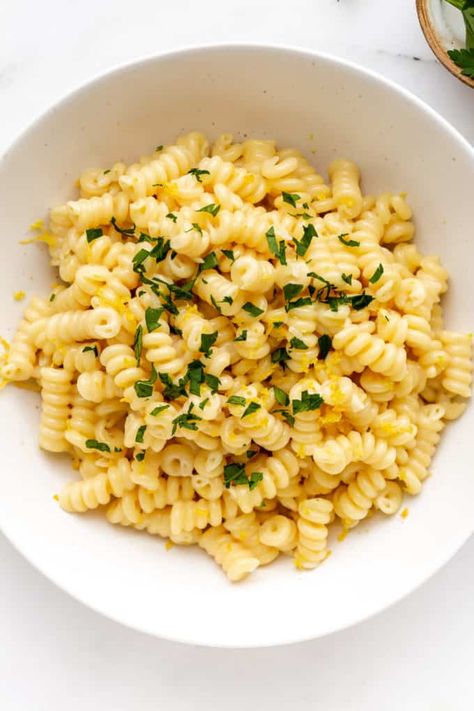 Lemon Garlic Pasta Recipes With Ditalini Pasta, Lemon Pasta Salads, Rotini Pasta Recipes, Protein Pasta Recipes, Garlic Pasta Recipe, Lemon Pasta Recipes, Garlic Butter Pasta, Lemon Garlic Pasta, Dairy Free Pasta