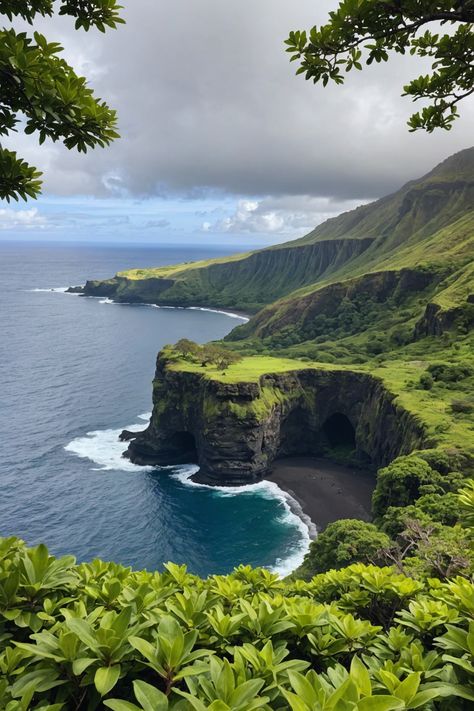 Explore the Mesmerizing Beauty of Big Island Nature Park 🌺 Island Village Aesthetic, Hikes In Hawaii, Volcanoes National Park Hawaii, Akaka Falls, Nature Parks, Island Scenery, Volcano Island, The Big Island Hawaii, Hawaii Landscape