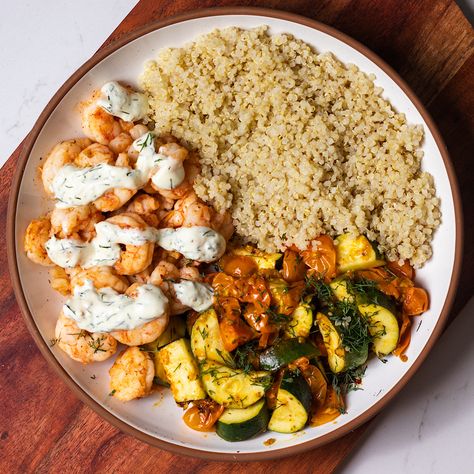 Greek Shrimp Bowls with Quinoa - a delicious summer recipe. This recipe is easy to make and ready in less than 30 minutes. It is naturally gluten free and pescatarian and can easily be made dairy free. Shrimp Farro, Yummy Shrimp Recipes, Lemon Butter Shrimp, Shrimp Bowls, Cottage Cheese Pasta, Greek Shrimp, Honey Shrimp, Quinoa Benefits, Lentil Meatballs