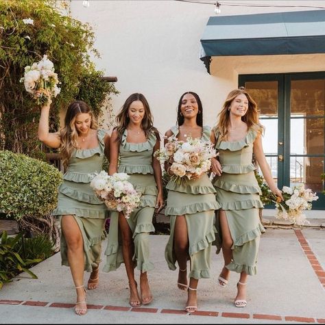 Short Dress Bridal Party, Sea Moss Bridesmaid Dresses, Sage Green Bridal Dress, Mother Of Bride Dresses Green, Simple Green Bridesmaid Dresses, Sage And Champagne Bridesmaid Dresses, Green Dress Bridesmaid Dress, Pastel Green Bridesmaid Dresses, Different Shade Bridesmaid Dresses