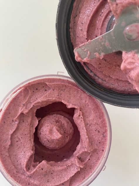 Pink Smoothie Aesthetic, Pink Peach Aesthetic, Smoothie Bowl Aesthetic, Smoothie Aesthetic, Pink Smoothie, Peach Smoothie, Legacy Of Gods, Smoothie Bar, Smoothie Drink Recipes