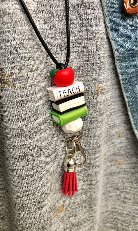 Teacher Keychain Gift Diy, Diy Earrings For Teachers, Clay Crafts For Teachers, Polymer Clay Teacher Lanyard, Clay Gifts For Teachers, Teacher Polymer Clay Gift Ideas, Polymer Clay Lanyards Diy, Clay Teacher Gifts, Polymer Clay Teacher Gift